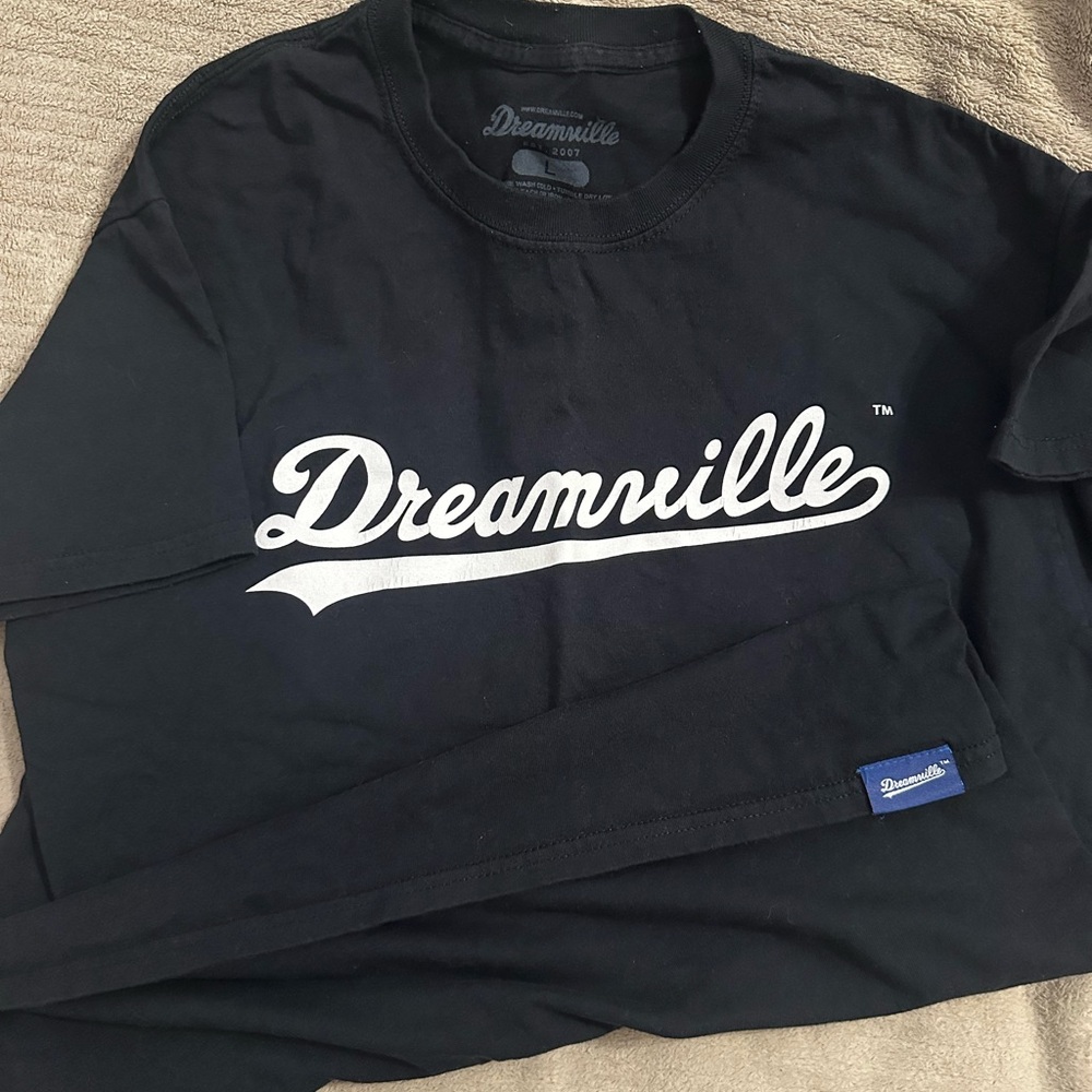 Lightly worn - Picture 2 of 3